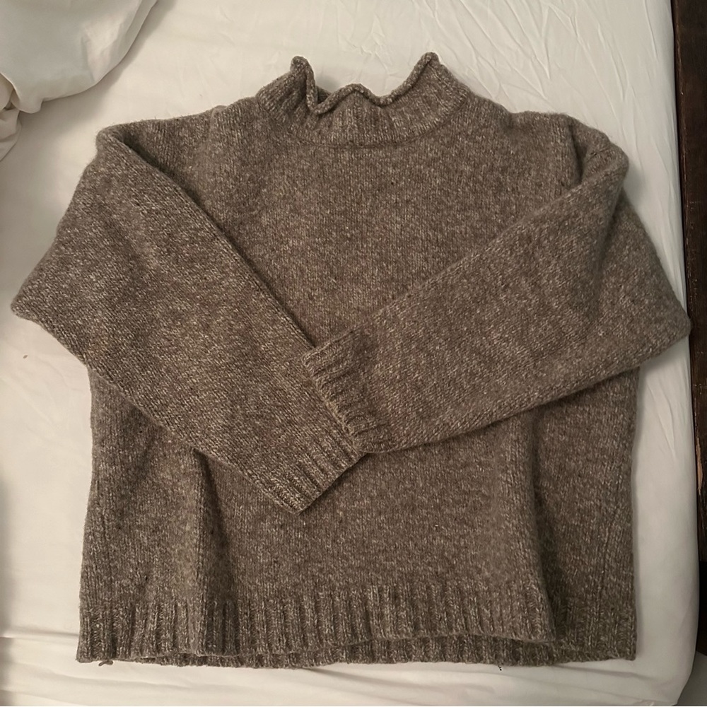 Abercrombie vintage 100% wool sweater
